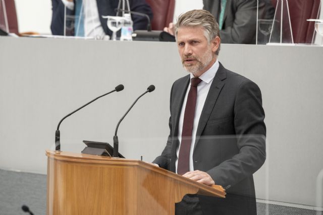 Martínez-Carrasco: En la Región hemos construido una educación en libertad frente a una LOMLOE que fomenta la mediocridad - 1, Foto 1