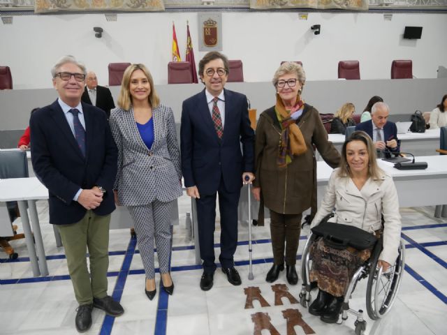 El PP resalta que los Presupuestos Regionales dan respuesta a las familias de la Región frente al abandono y la incertidumbre de Pedro Sánchez - 1, Foto 1