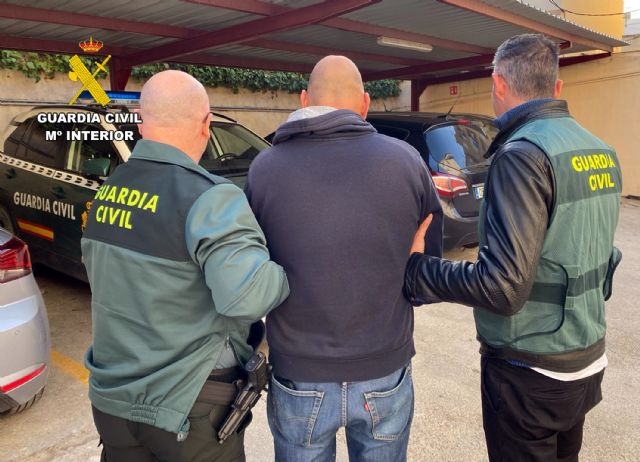 La Guardia Civil detiene en Cieza a un conocido delincuente por la sustracción de material de obra en un vehículo - 1, Foto 1