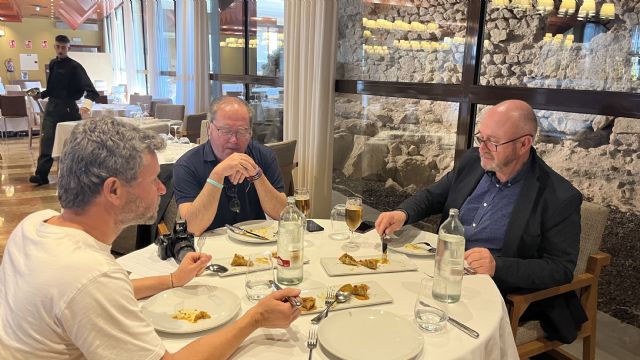 Las manitas con garbanzas de Restaurante Paredes, plato ganador de las II Jornadas Gastronómicas del chato murciano en Lorca organizadas por Hostelor - 5, Foto 5