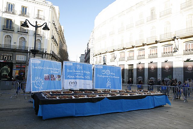 El gran Roscón de Reyes de Aldeas Infantiles SOS llega a la Puerta del Sol - 4, Foto 4