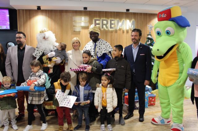 FREMM recoge más de 1.500 juguetes y libros que  llevará Cepaim a los niños de familias vulnerables - 1, Foto 1