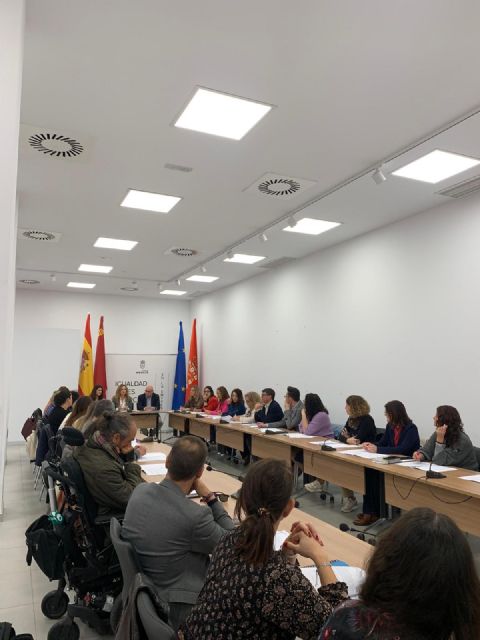 El Ayuntamiento de Murcia refuerza su compromiso a través de programas para la igualdad, los mayores y las personas con discapacidad - 1, Foto 1