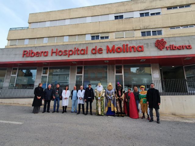 Hospital de Molina recibe la visita de los Reyes Magos de Oriente - 1, Foto 1