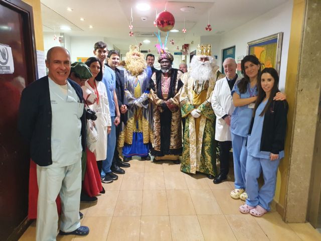 Hospital de Molina recibe la visita de los Reyes Magos de Oriente - 2, Foto 2