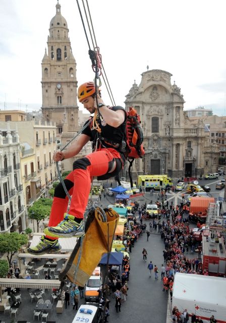 Jornadas de puertas abiertas y exhibición de medios para conmemorar el Día Europeo del 1-1-2 como teléfono único de emergencias - 1, Foto 1