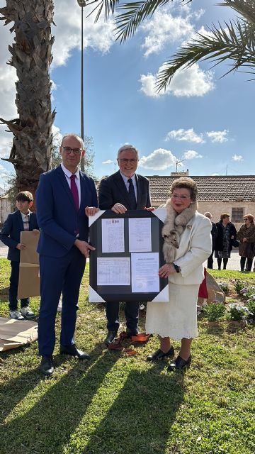 Balsicas dedica un jardín a sus “Maestros” Baltasar Sánchez y Mª del Carmen Martínez - 2, Foto 2