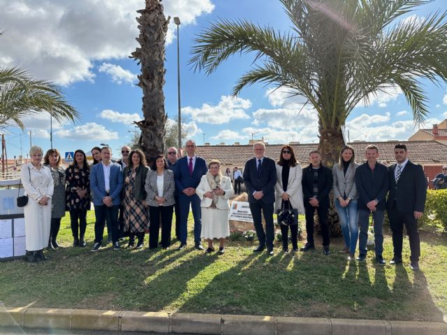 Balsicas dedica un jardín a sus “Maestros” Baltasar Sánchez y Mª del Carmen Martínez - 5, Foto 5