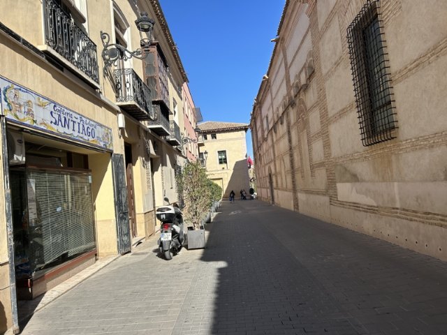 Se cortarán al tráfico sendos tramos de las calles Santiago y Mayor Sevilla por las obras de climatización del edificio principal del Ayuntamiento, Foto 2