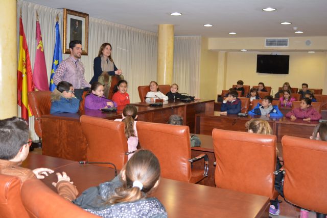 Los alumnos del San Juan de las Águilas visitan el Ayuntamiento - 1, Foto 1