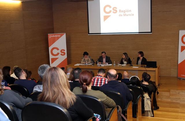 Ana Rama explica las últimas acciones municipales para apoyar la conciliación y combatir el machismo - 1, Foto 1