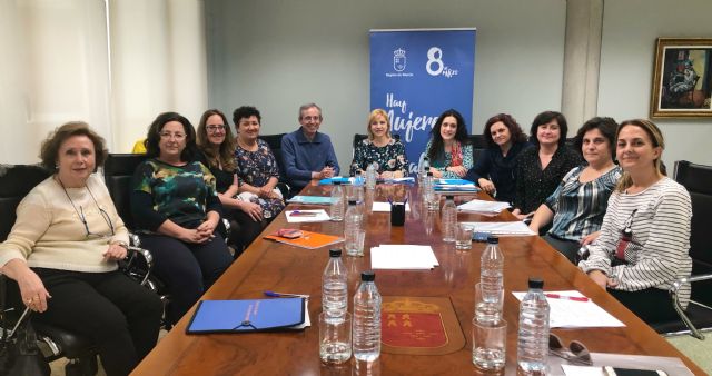 Los Premios '8 de marzo' reconocen la contribución de las mujeres a la sociedad murciana - 1, Foto 1