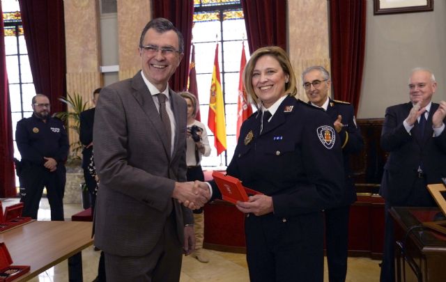 Toma de posesión de 39 nuevos mandos de la Policía Local - 3, Foto 3