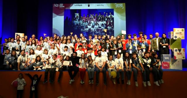 Más de 200 escolares se dan cita en la competición de robótica ´First LEGO League´ - 1, Foto 1