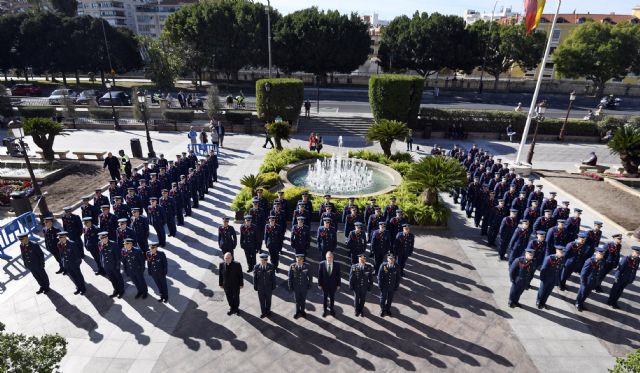 Ballesta: Las sociedades eligen siempre a los mejores para las labores más difíciles, y esos son ustedes - 4, Foto 4