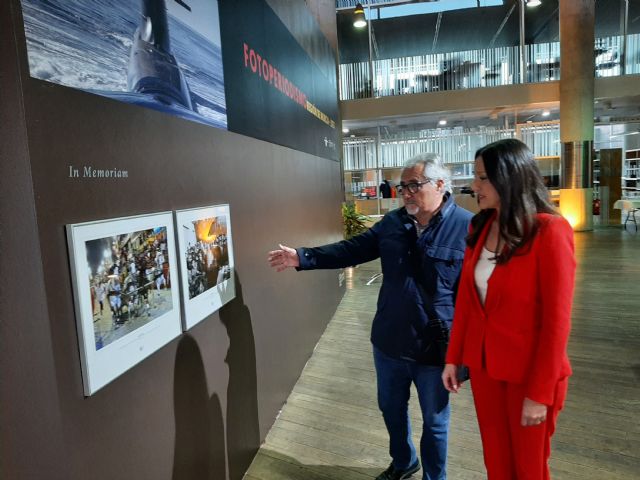 La exposición anual de la Asociación de Informadores Gráficos Fotoperiodismo 2023 consta de 90 instantáneas de 24 reporteros gráficos - 1, Foto 1