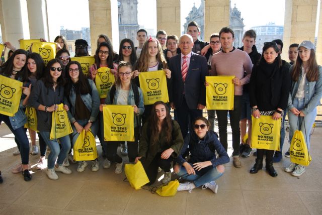 Alumnos de un colegio francés se interesan por la Oficina Municipal del Grafiti - 1, Foto 1