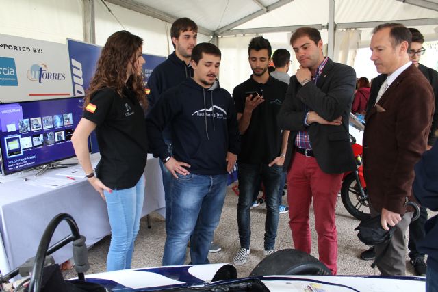 El Ayuntamiento buscará colaboraciones con los jóvenes del Racing Team de la UPCT - 5, Foto 5