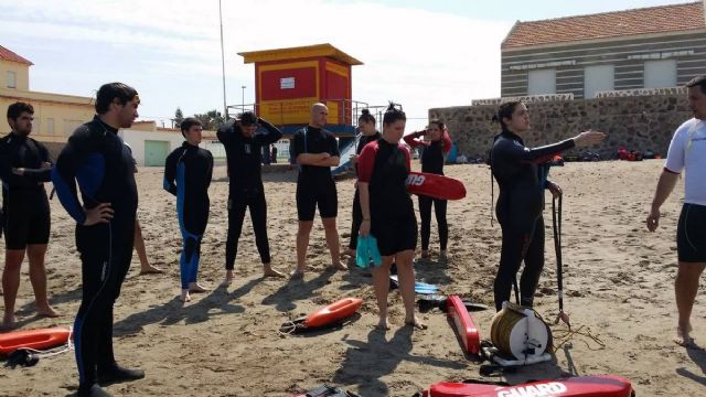 Quince voluntarios de Proteccion Civil se forman en tecnicas de rescate y salvamento en el medio acuatico - 1, Foto 1