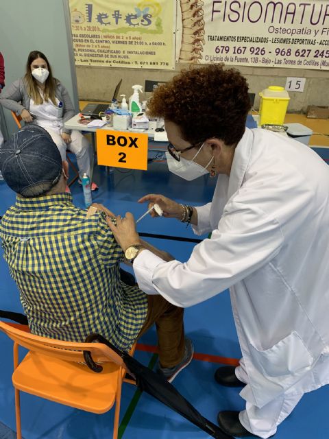El pabellón Mireia Belmonte, listo para la segunda dosis de las vacunas a personas de 75 a 79 años - 1, Foto 1