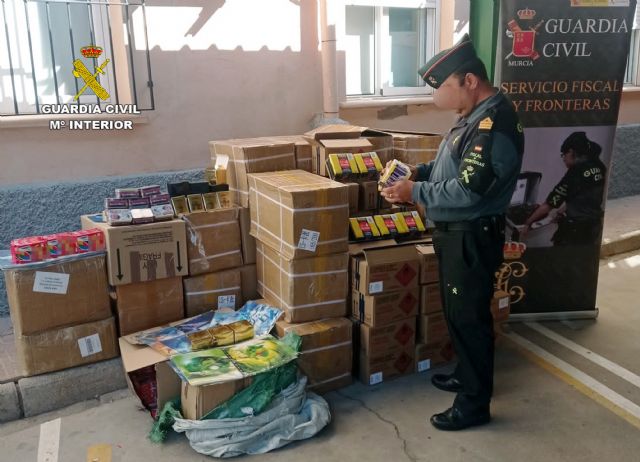 La Guardia Civil se incauta de más de 30.000 productos falsificados - 2, Foto 2