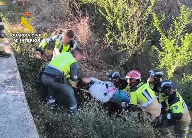 La Guardia Civil investiga a un menor por conducir un turismo sin carné y fugarse de un control - 5, Foto 5