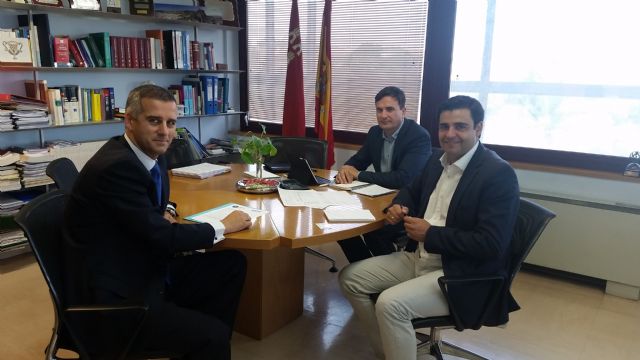 El director del SEF se reúne con el presidente de la Asociación Regional de Autoescuelas - 1, Foto 1