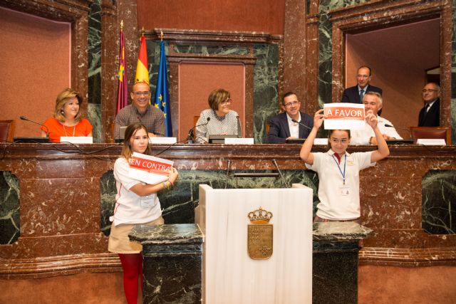 Los colegios Miralmonte y Virgen del Pasico debaten sobre la contribución de las nuevas tecnologías al éxito escolar - 1, Foto 1