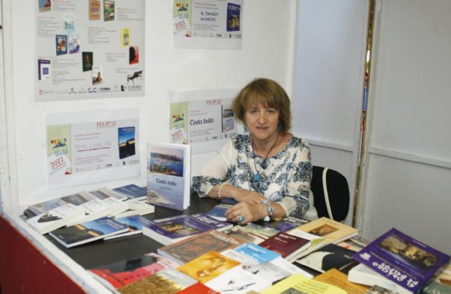 Desde la ´Concha de la Música´, la poesía llenó la Feria del Libro de Puertollano y su ´Paseo de San Gregorio - 1, Foto 1