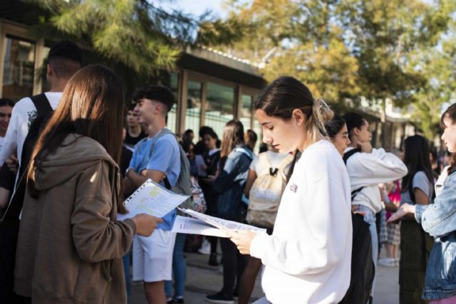 Arrancan con normalidad los exámenes de la EBAU para 7.600 estudiantes de la Región de Murcia - 4, Foto 4