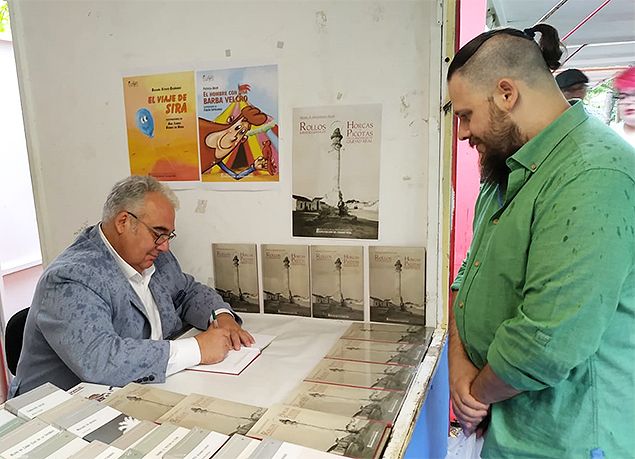 Miguel Antonio Maldonado, primer autor de la BAM en firmar en la Feria del Libro de Puertollano (FELIP'38) - 4, Foto 4