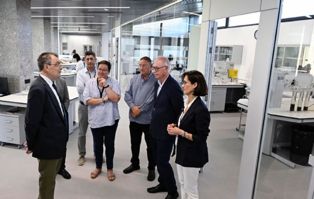 El nuevo laboratorio de la depuradora Murcia-Este controla los vertidos a la red de saneamiento en el municipio - 2, Foto 2