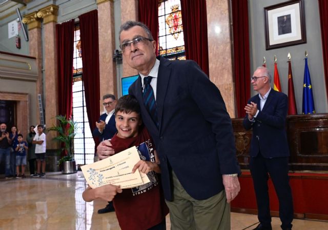 El Ayuntamiento de Murcia premia a 6 centros educativos y 35 escolares por su compromiso con la naturaleza y la sostenibilidad - 3, Foto 3