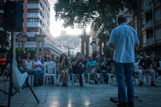 Sumar: El 9J Vox y PP quieren acorralar al gobierno, y no lo vamos a permitir. - 1, Foto 1