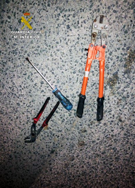 La Guardia Civil detiene a un experimentado delincuente después de robar en una vivienda en Canara-Cehegín - 3, Foto 3