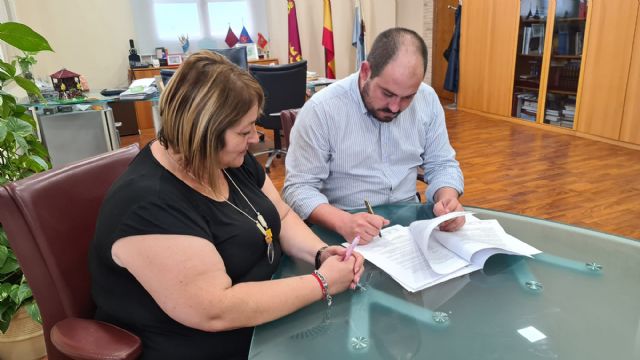 El Ayuntamiento de Los Alcázares cambia de empresa de mantenimiento de jardines y zonas verdes - 1, Foto 1