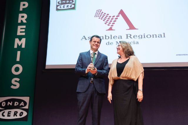 Onda Cero Cartagena premia a Repsol por su planta de combustibles renovables - 1, Foto 1