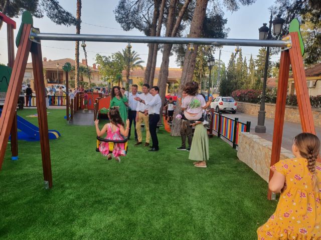 Abre al público el remodelado y ampliado parque infantil de la Plaza de Los Valientes - 3, Foto 3