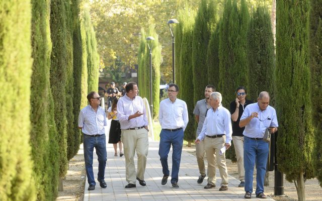 Más de 200 personas trabajan este verano en el plan de puesta a punto de los parques y jardines - 1, Foto 1