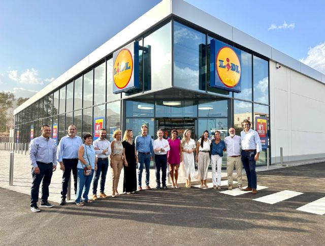 El alcalde inaugura el segundo establecimiento de la cadena internacional Lidl en Lorca - 1, Foto 1