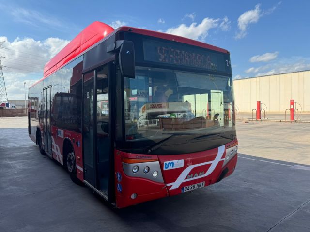 El Ayuntamiento de Murcia refuerza con una línea de autobús lanzadera la conexión entre Plaza de Castilla y La Fica durante la Feria - 1, Foto 1