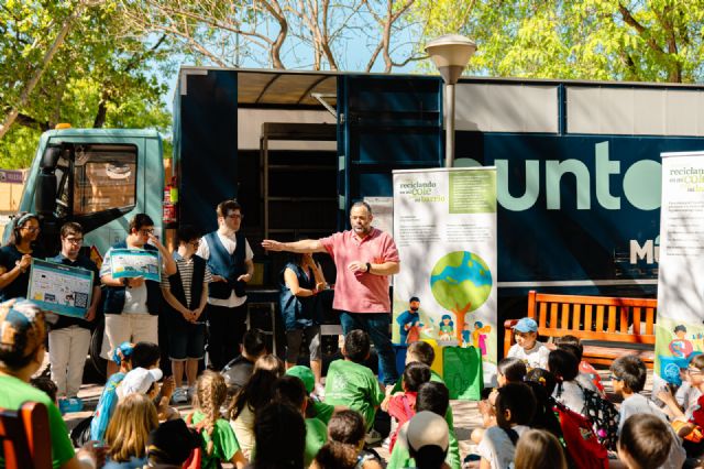 El Ayuntamiento de Murcia retoma en las aulas el programa ´Reciclando en mi cole y en mi barrio´ El Ayuntamiento de Murcia retoma en las aulas el programa ´Reciclando en mi cole y en mi barrio´