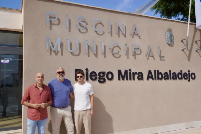 La Piscina Municipal de Santomera pasa a llevar el nombre de Diego Mira Albadalejo La Piscina Municipal de Santomera pasa a llevar el nombre de Diego Mira Albadalejo