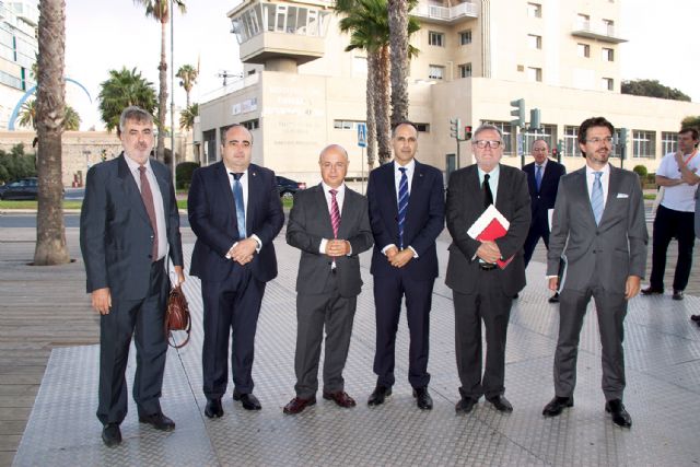 Miembros de la judicatura y arquitectos debaten sobre urbanismo, ordenación territorial y medio ambiente - 1, Foto 1