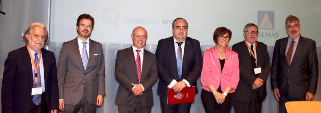 Miembros de la judicatura y arquitectos debaten sobre urbanismo, ordenación territorial y medio ambiente - 2, Foto 2