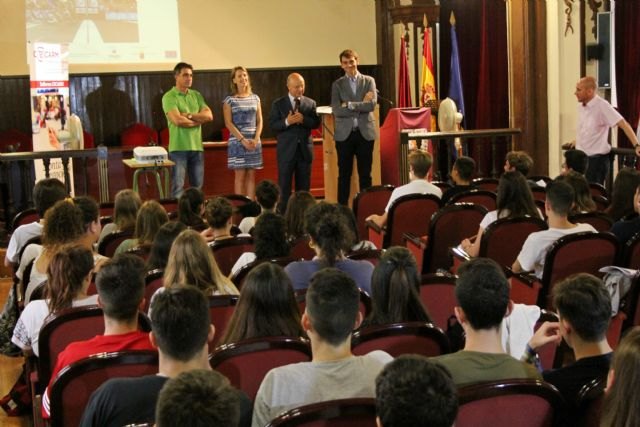 Los talleres Cecarm de comercio electrónico y marketing digital se imparten en una veintena de centros educativos de la Región - 1, Foto 1