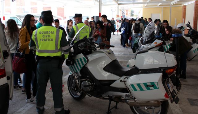 La Guardia Civil realiza una exhibición de recursos técnicos y humanos con motivo de la celebración de su Patrona - 5, Foto 5