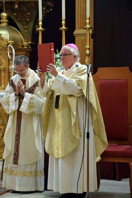 Primera Eucaristía de Mons. Saiz en la Parroquia de San Francisco de Asís del barrio sevillano de Pino Montano - 3, Foto 3