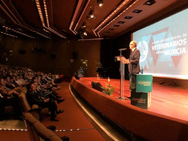 Salud participa en el homenaje a los veterinarios de la Región de Murcia con motivo de la festividad de su patrón - 1, Foto 1