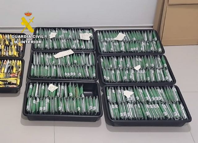 La Guardia Civil detecta el contrabando de más de 25 kilos de tabaco en el Aeropuerto Internacional de la Región de Murcia - 4, Foto 4